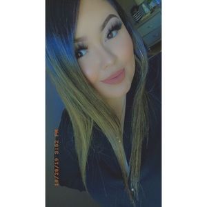 Meet your Posher, Alma